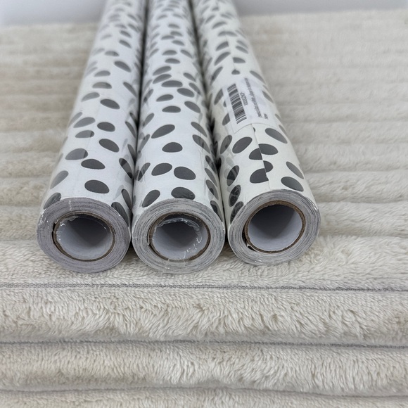 Black and White Polka Dot Vinyl wallpaper set of 3 (new) - Picture 4 of 4